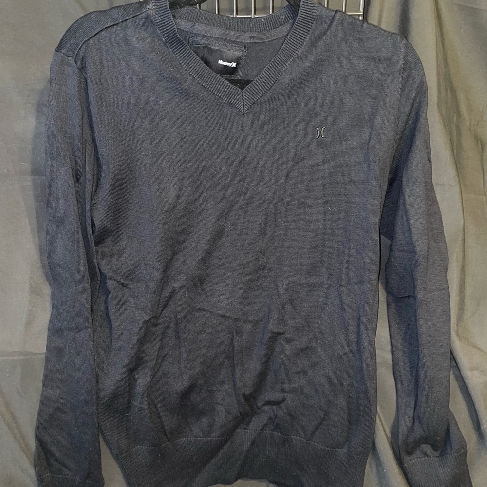 Hurley v-neck sweater size medium - new without tags